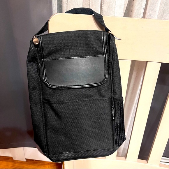 Travelon insulated wine bottle carrier - Picture 2 of 7